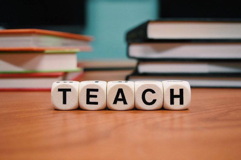 Top Five Apps to Find Tutoring Jobs