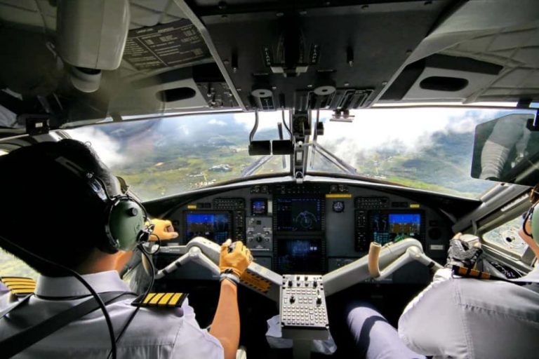 How to Start a Career as a Pilot 9