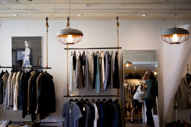 How to Start a Clothing Business by Buying Wholesale 6