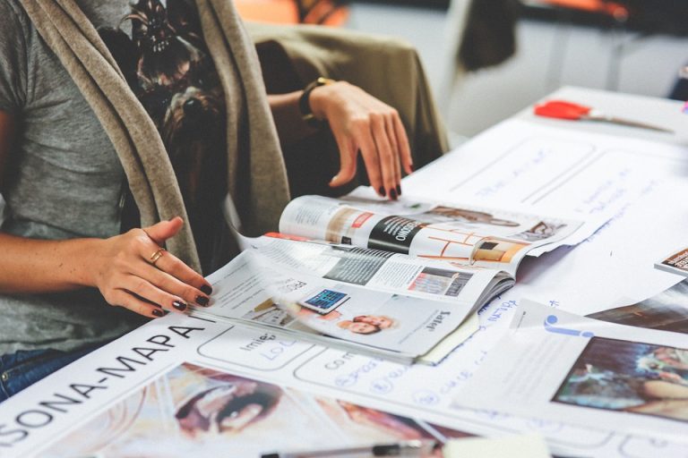 Freelance Online Magazine Writer: Start a Successful Career 5