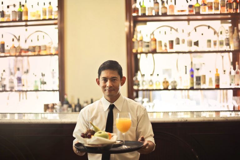 5 Valuable Skills You Can Pick Up In The Service Sector 2