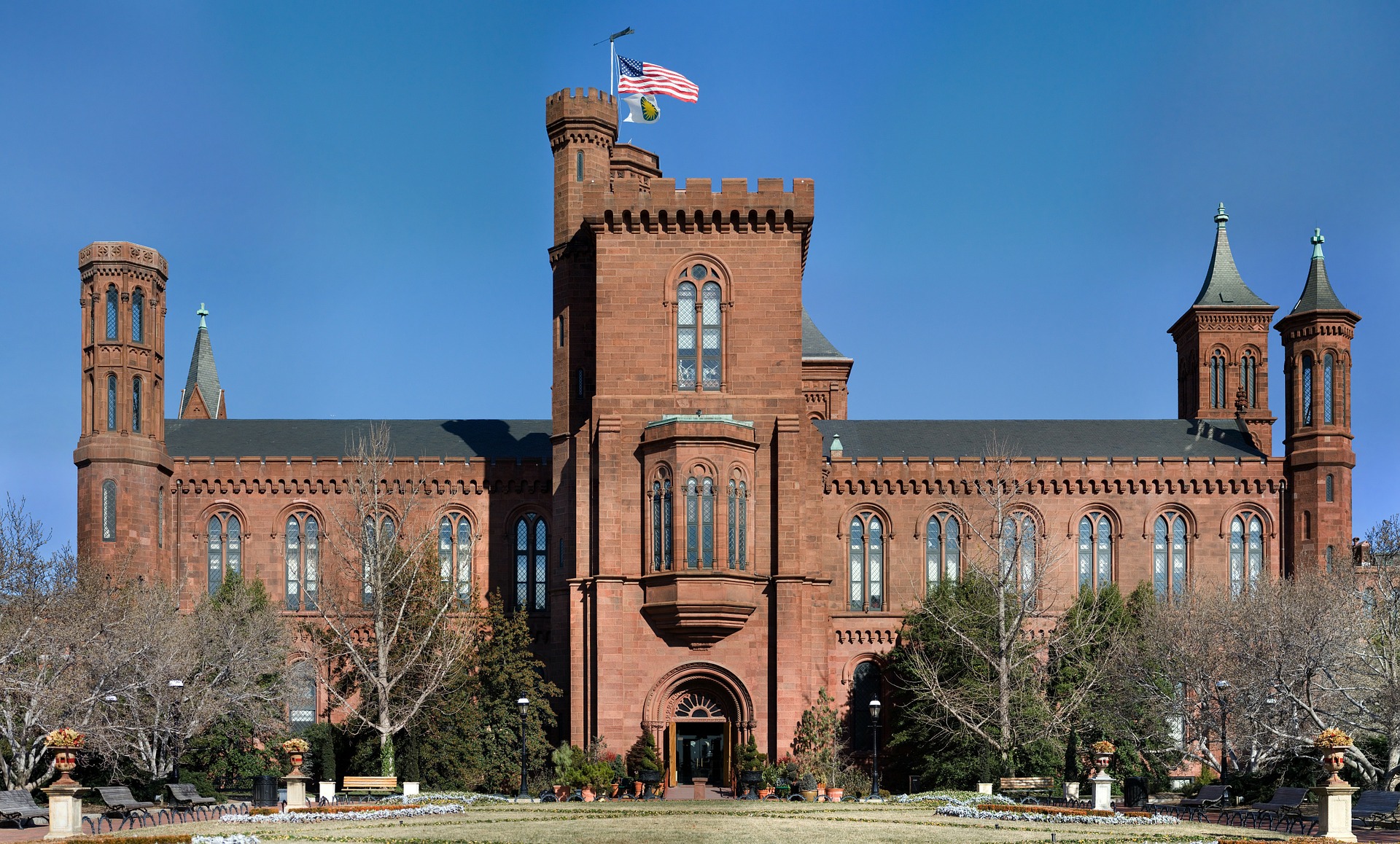 Smithsonian Institute: How to Get a Wonderful Career 18