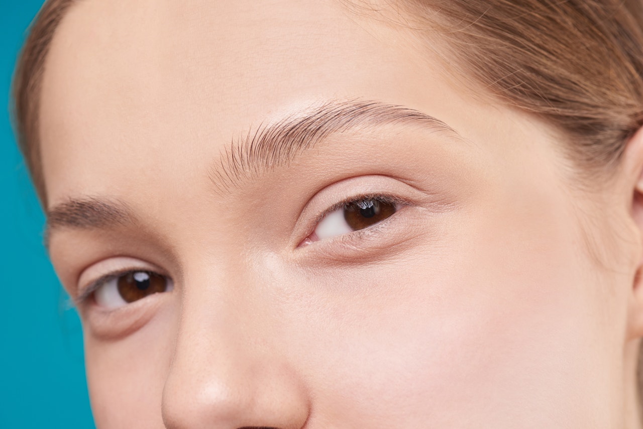 Online Eyebrow Shaping Course: Learn Where to Do It 5
